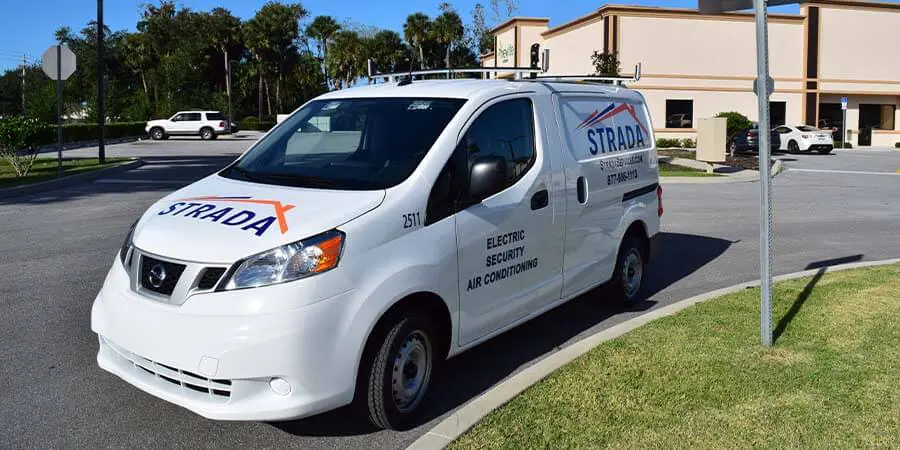 Strada Services van